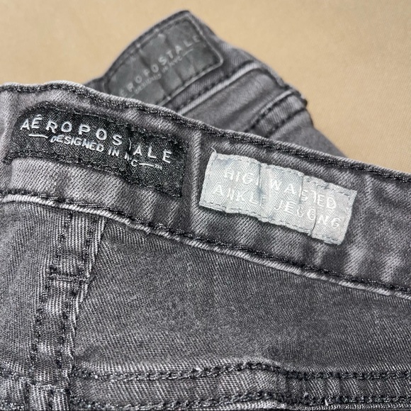 Faded Black Aero Jeans - Picture 4 of 5
